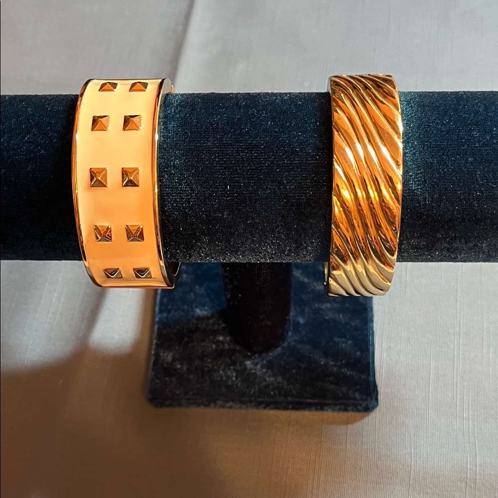 Set of vintage gold tone clamper bracelets, 2